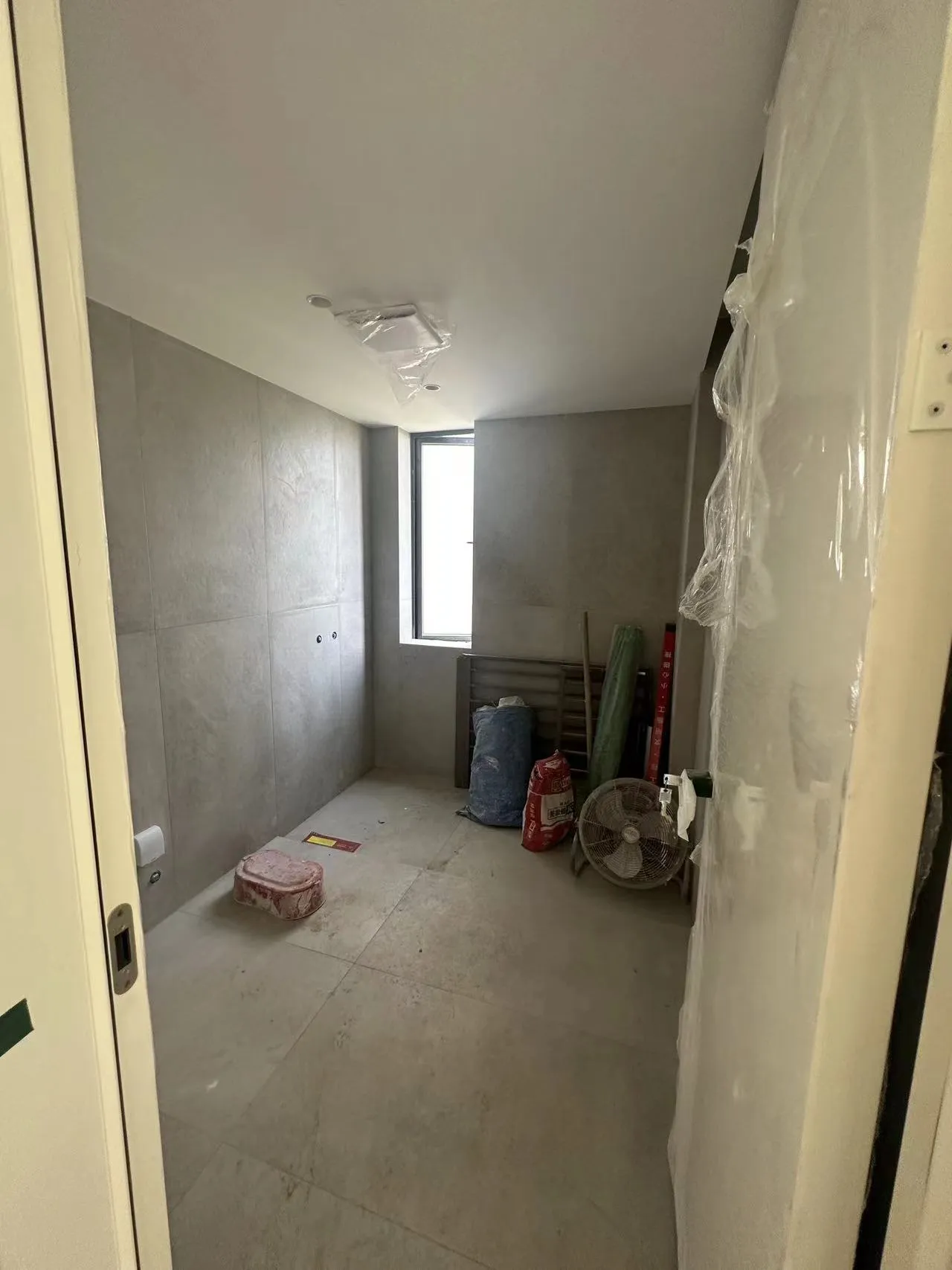 Guangzhou - Black and White Balance - Image 7