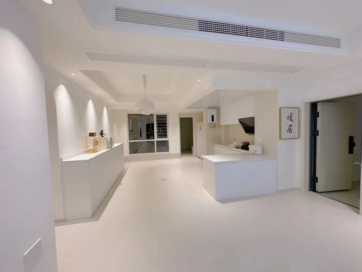 Guizhou - Pure White Retreat - Image 3