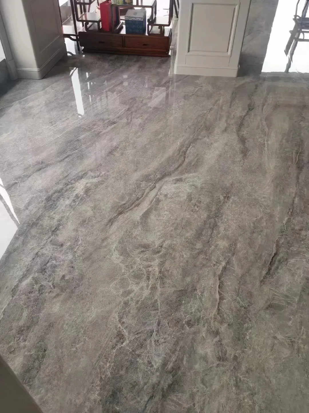 Modern Luxury Apartment with Marble Look Tiles - Modern Luxury Living Room with Marble Look Tiles 2