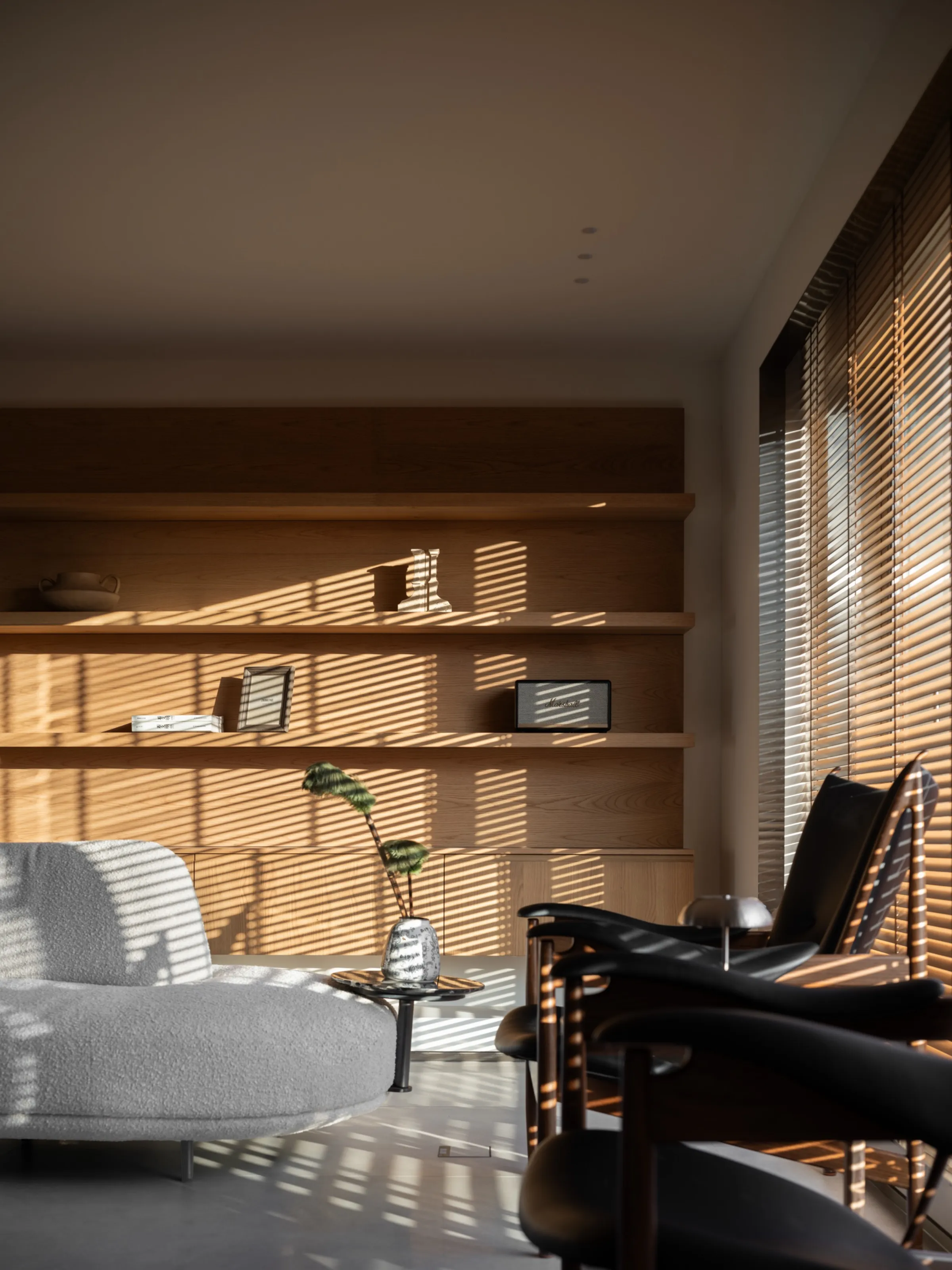 Quiet Luxury Villa with Limestone Look Tiles - Quiet Luxury Living Room with Limestone Look Tiles 4