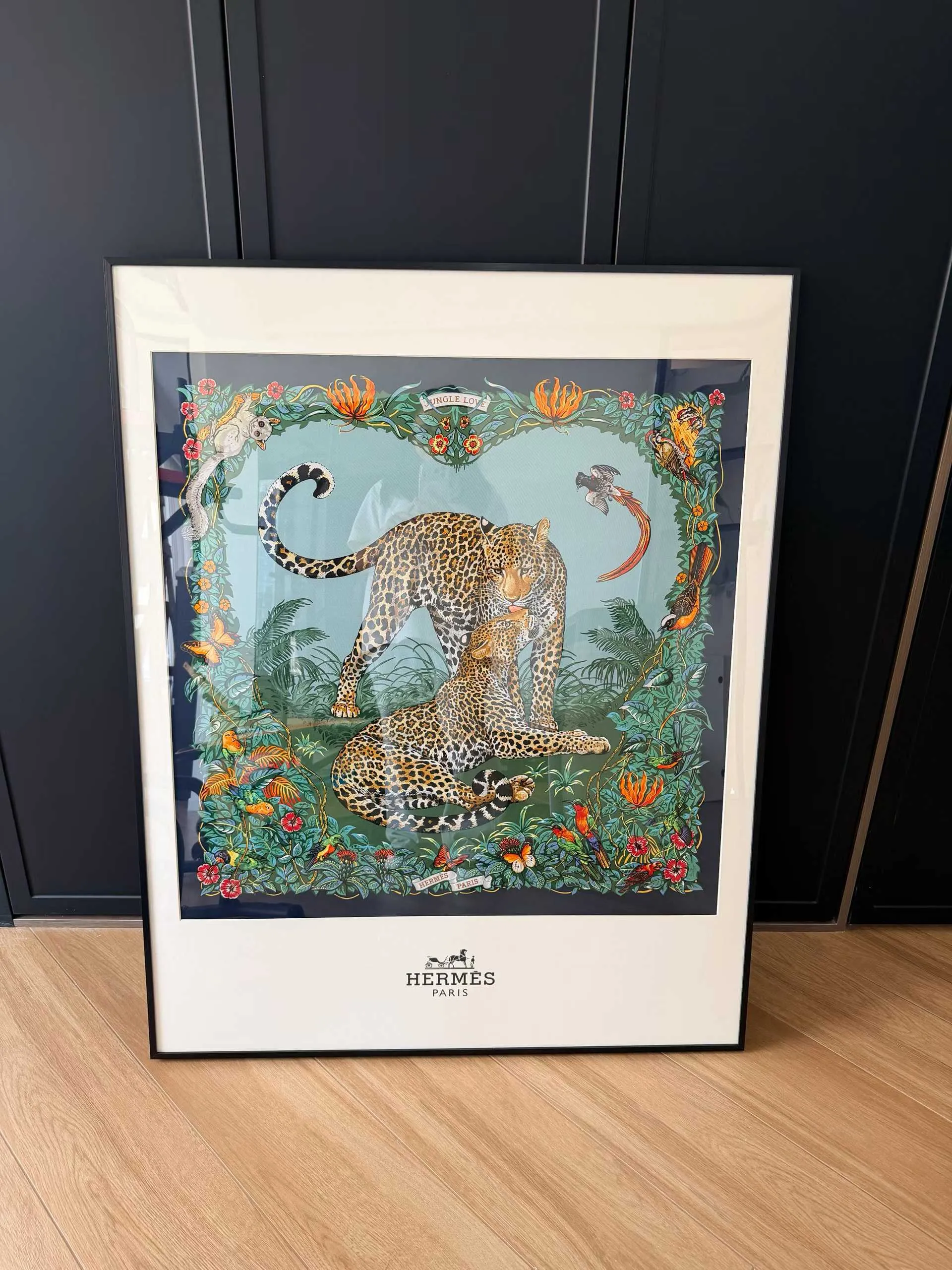 Warm Minimalism Apartment with Wood Look Tiles - Warm Minimalism Living Room with Wood Look Tiles